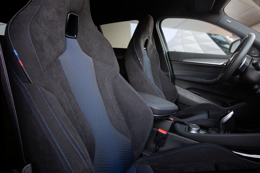 Интерьер BMW X2 M35i (F39) 2018 года  (WW) (фото 64 из 131)